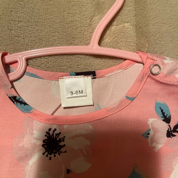 Mum and me matching outfit - Picture 4 of 4